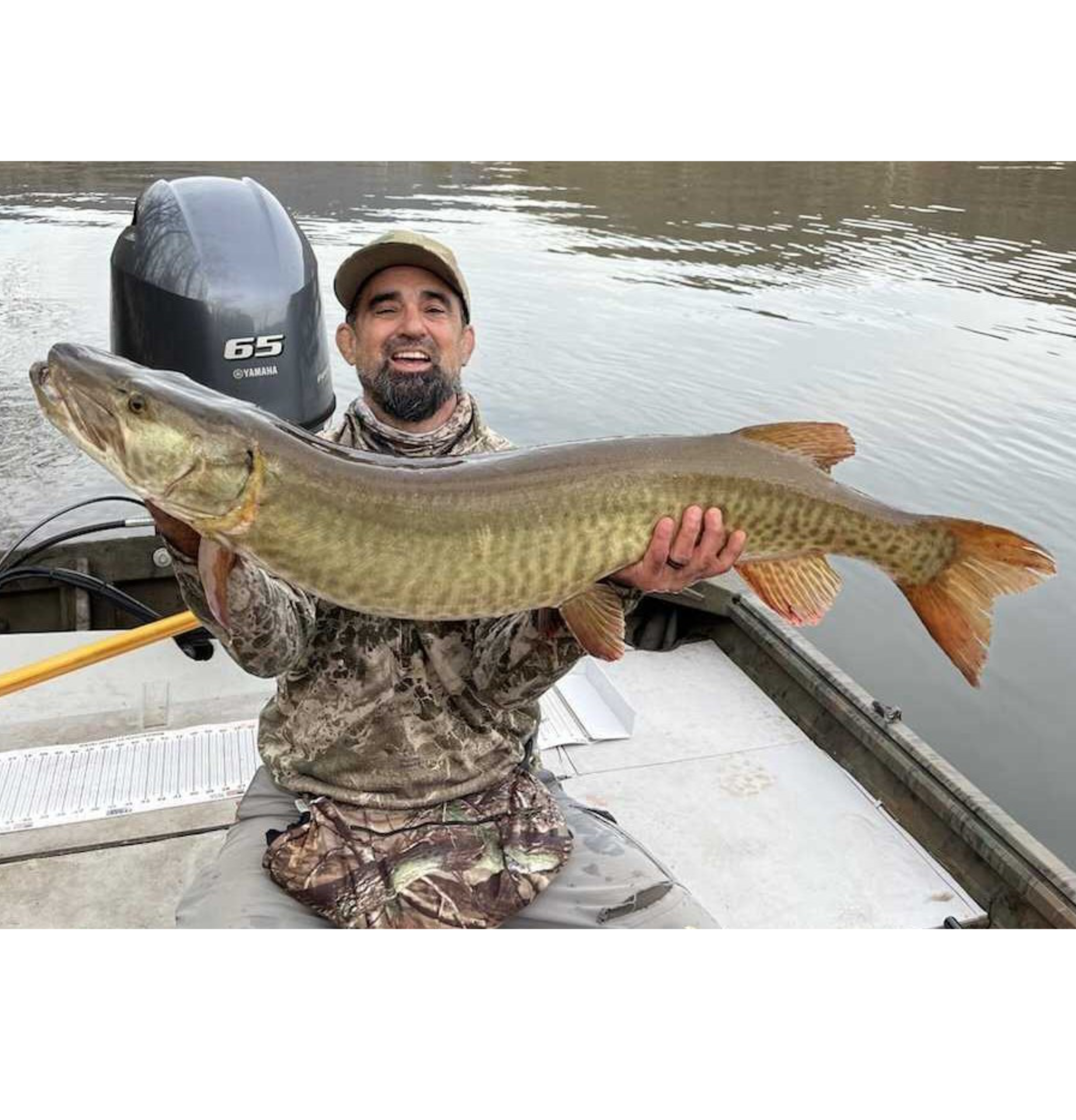Water Wolf Muskellunge Folk Fish T-Shirt - Image 3